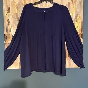 NWOT Apt.9 Polyester Flowy Long Sleeve Top